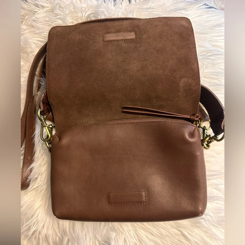 Madewell The Flap Convertible Crossbody Bag & Wallet Painted Leopard Calf Hair - Picture 5 of 16